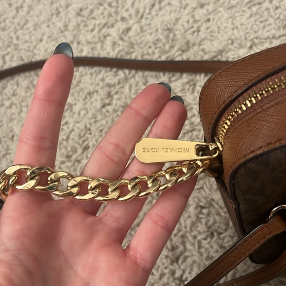 MICHAEL KORS Jet Set Large Logo Crossbody Bag & Wristlet Set in Brown w/ MK Logo - Picture 12 of 16
